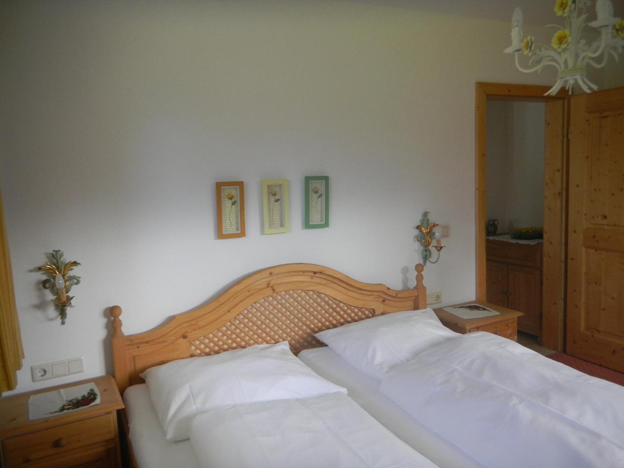 Landhaus Charlotte Am Geigenbuehel -Apartments Seefeld in Tirol Kültér fotó
