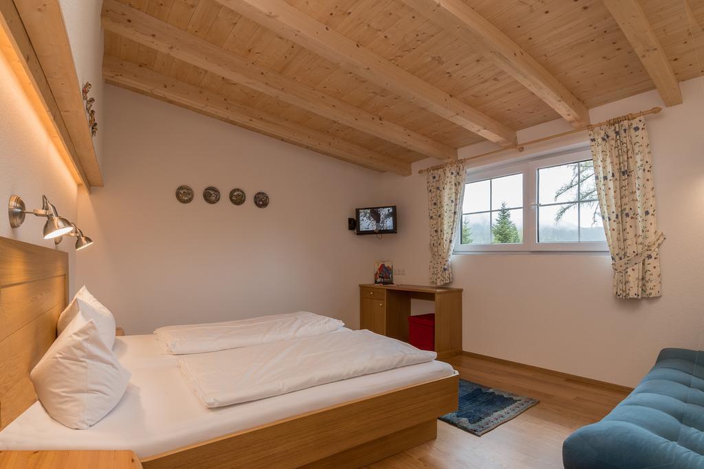 Landhaus Charlotte Am Geigenbuehel -Apartments Seefeld in Tirol Kültér fotó