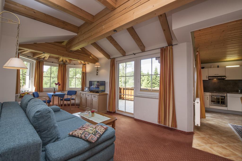Landhaus Charlotte Am Geigenbuehel -Apartments Seefeld in Tirol Kültér fotó