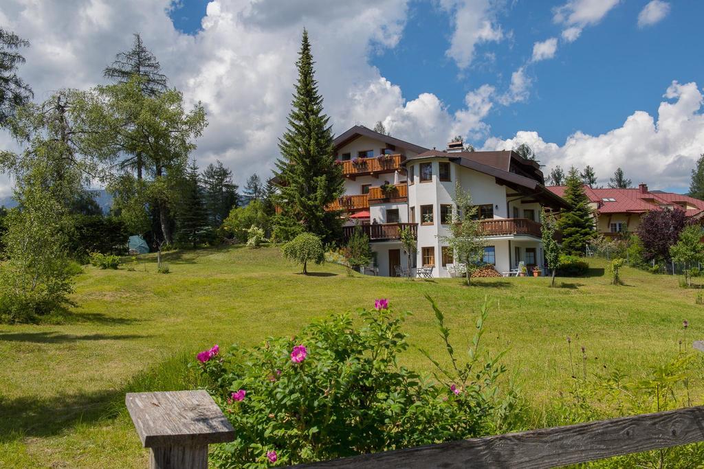 Landhaus Charlotte Am Geigenbuehel -Apartments Seefeld in Tirol Kültér fotó