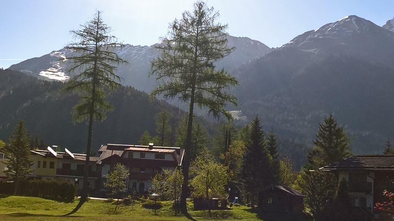 Landhaus Charlotte Am Geigenbuehel -Apartments Seefeld in Tirol Kültér fotó